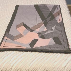 Scarf/wrap. Soia & Kyo.